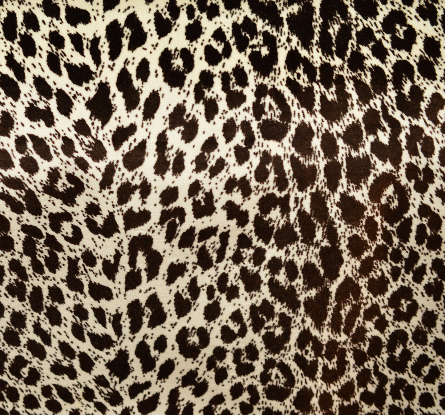 Sobie Leopard- Velvet - 54" Furniture Fabric
